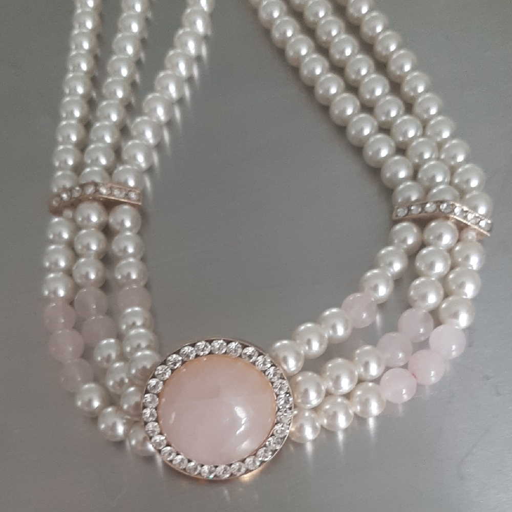 Faux Pearl BELT& VINTAGE NECKLACE📿Belt STRETCHES to 34". - Picture 5 of 5